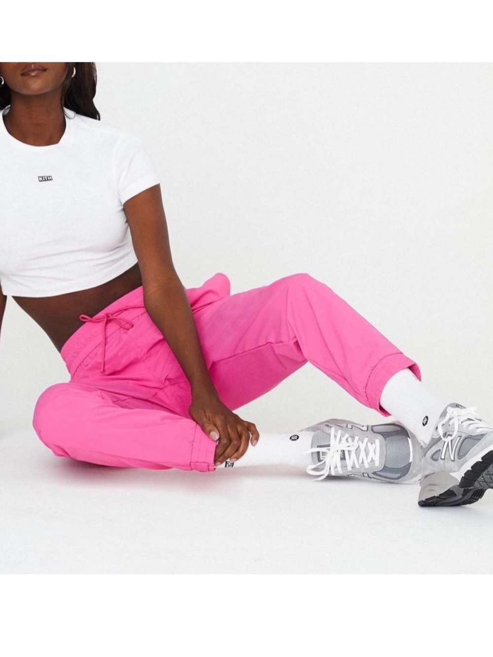 KITH Women Pink Nylon Jogger Track Pants Size M Logo Zip Pockets NWOT